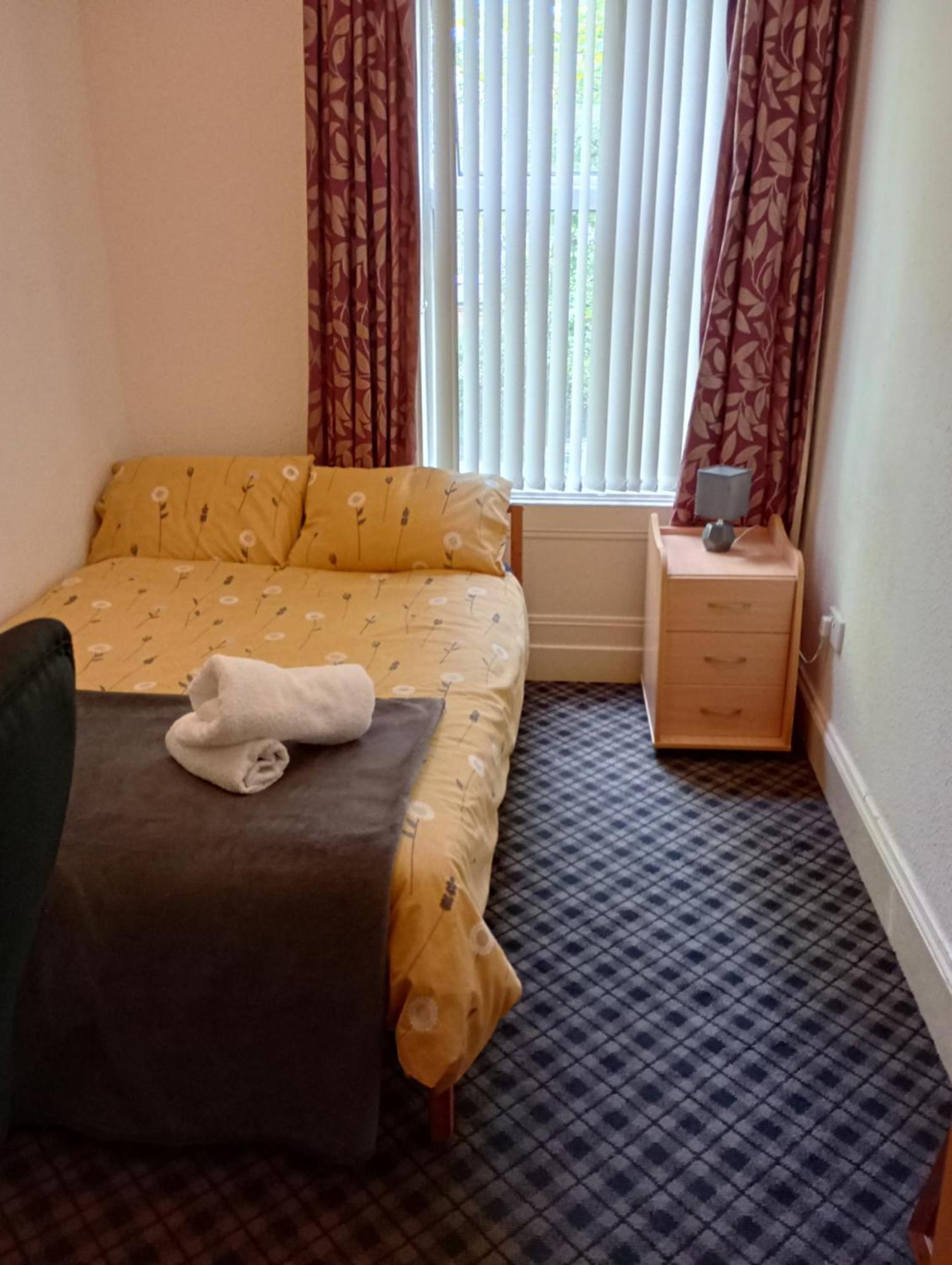 Malone Townhouse Panzió Belfast Kültér fotó